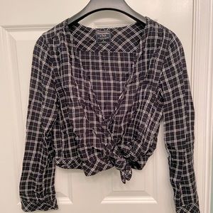 Abercrombie vneck tied up flannel blouse